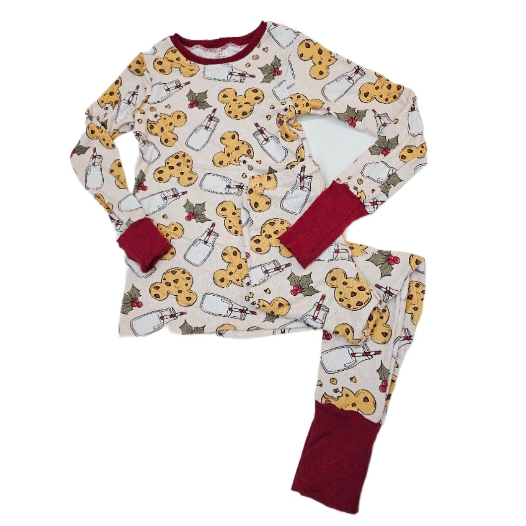 Mickey cookies lounge set Size 8t