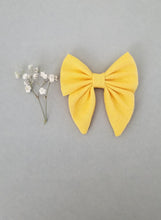 Load image into Gallery viewer, Sailor Bow - Yellow