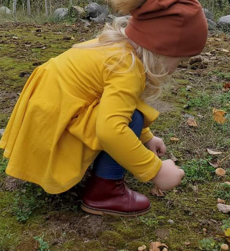 Rustic Red Scallop Boots