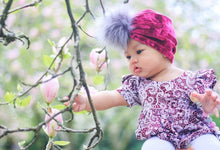 Load image into Gallery viewer, Pom Hat